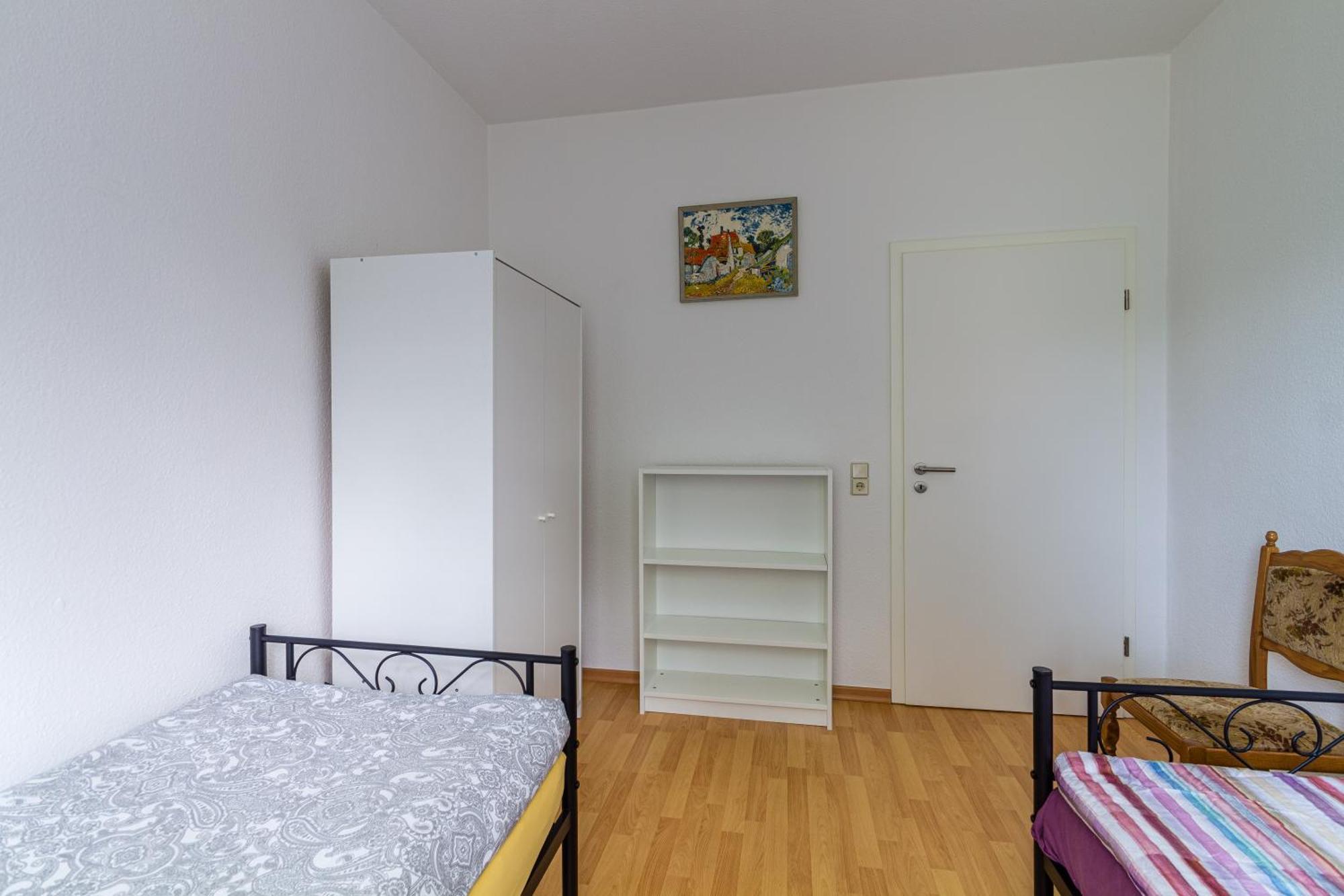 Handwerker-apartment In 3 Zimmer, 5 Einzelbetten, Optimale Lage *