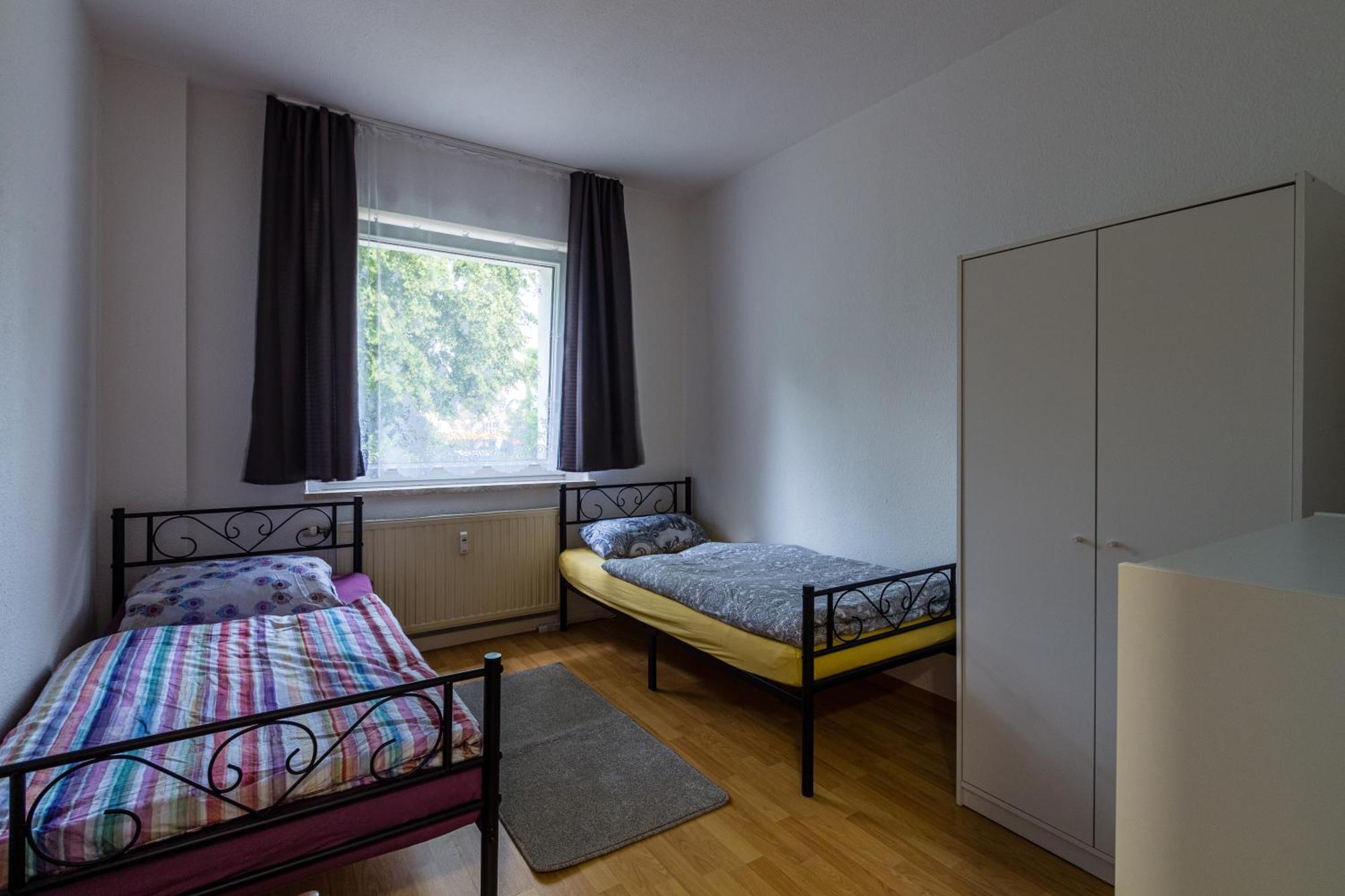 Handwerker-apartment In 3 Zimmer, 5 Einzelbetten, Optimale Lage Apartment